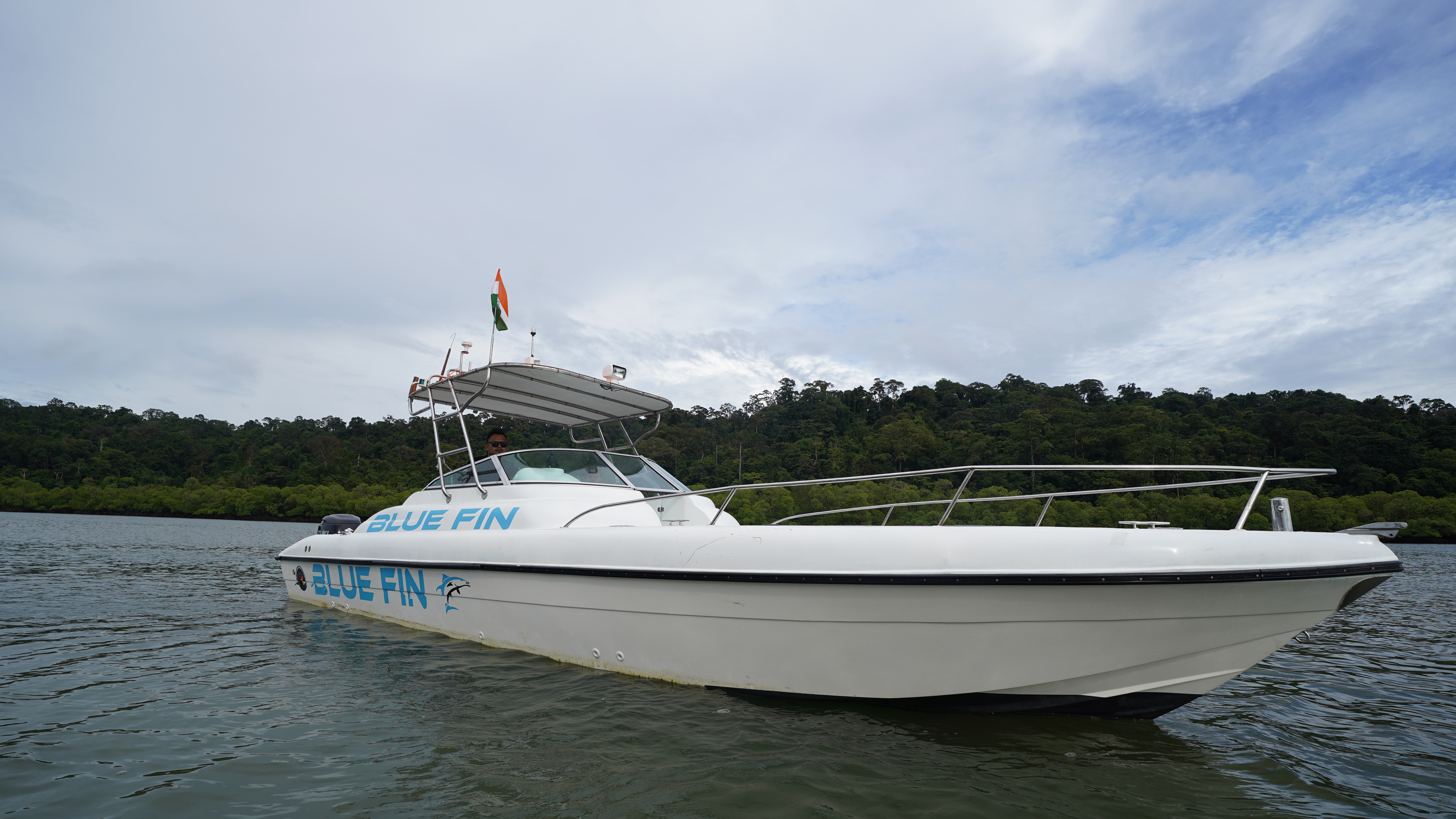 Luxury private boat charter